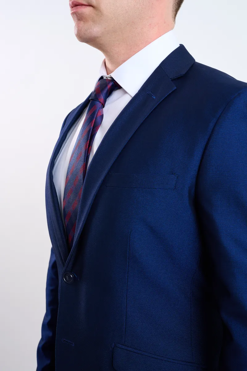 Traje azul cobalto
