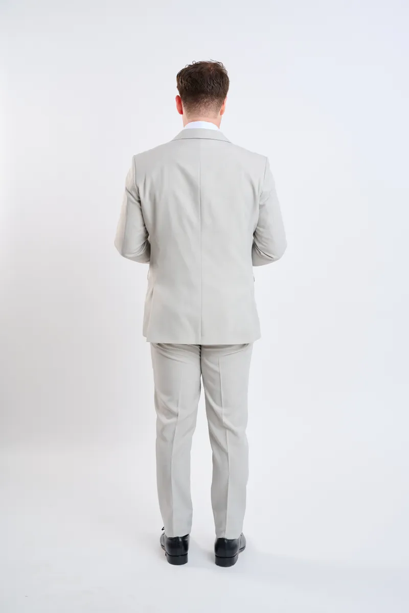 Traje gris perla