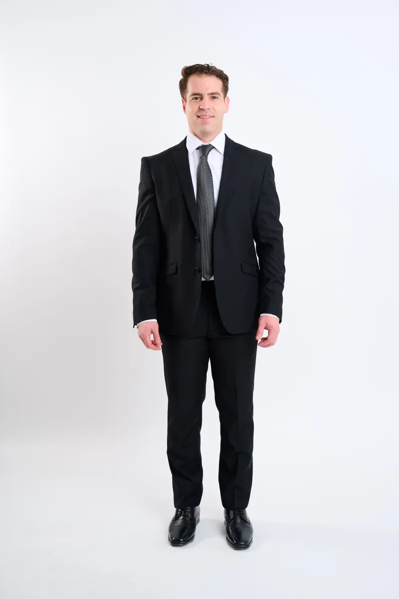 Traje negro importado