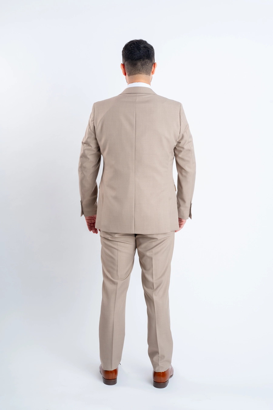 Traje Taupé