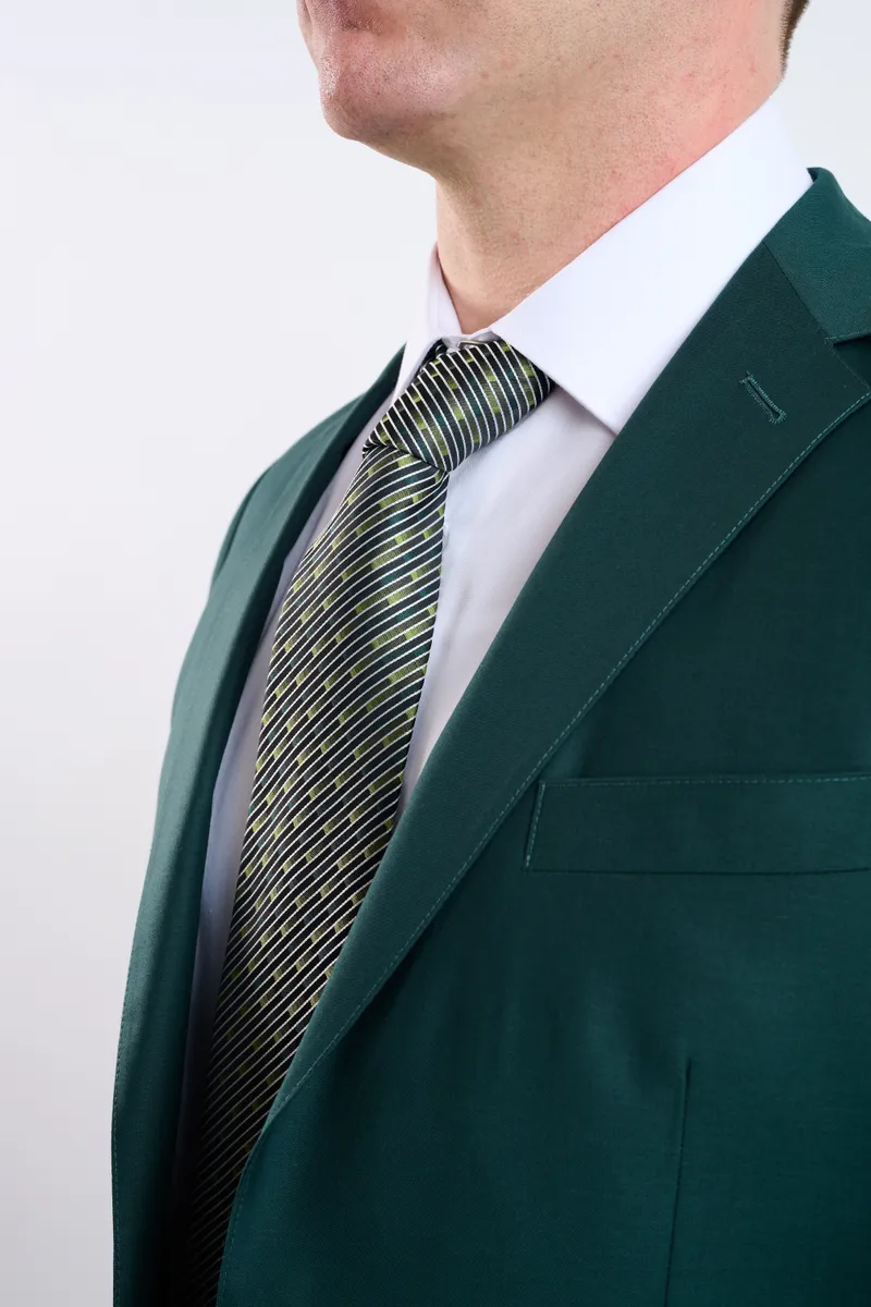 Traje verde esmeralda