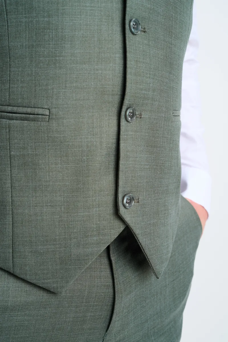 Traje verde seco